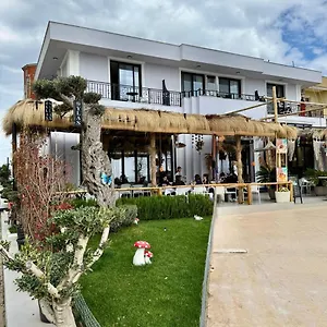 Saly , Durrës Albánia