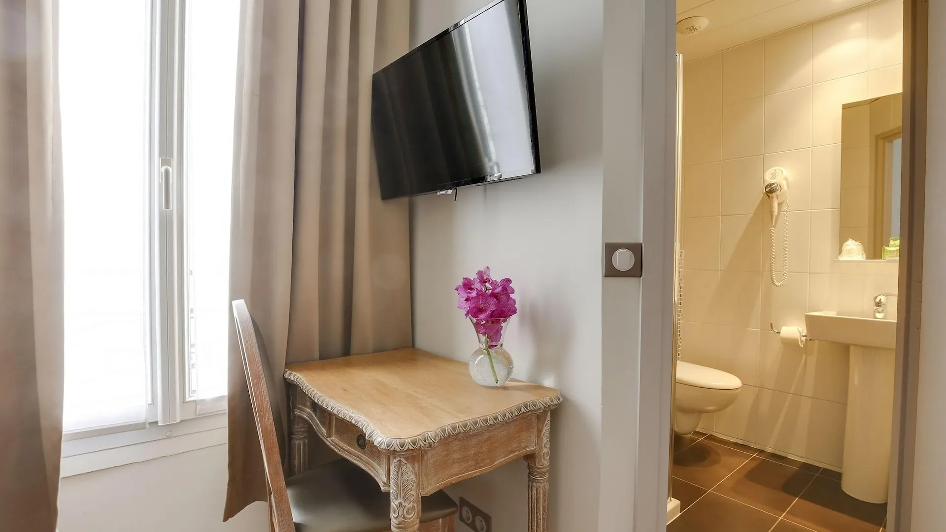 Hotel Du Printemps Paris 2*,