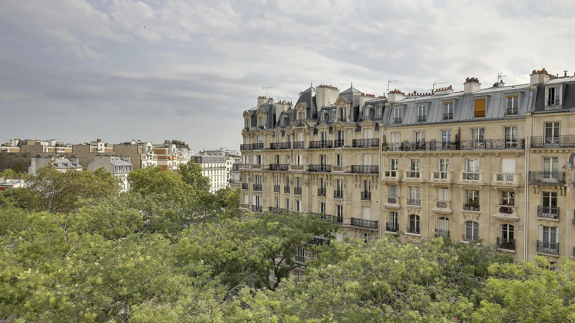 Hotel Du Printemps Paris